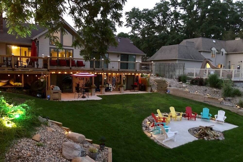 Photo of Outdoor in Elkhart