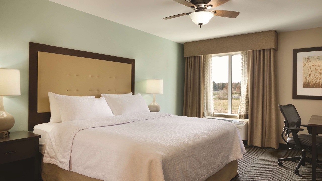 Photo of Bedroom in Crossroad Park