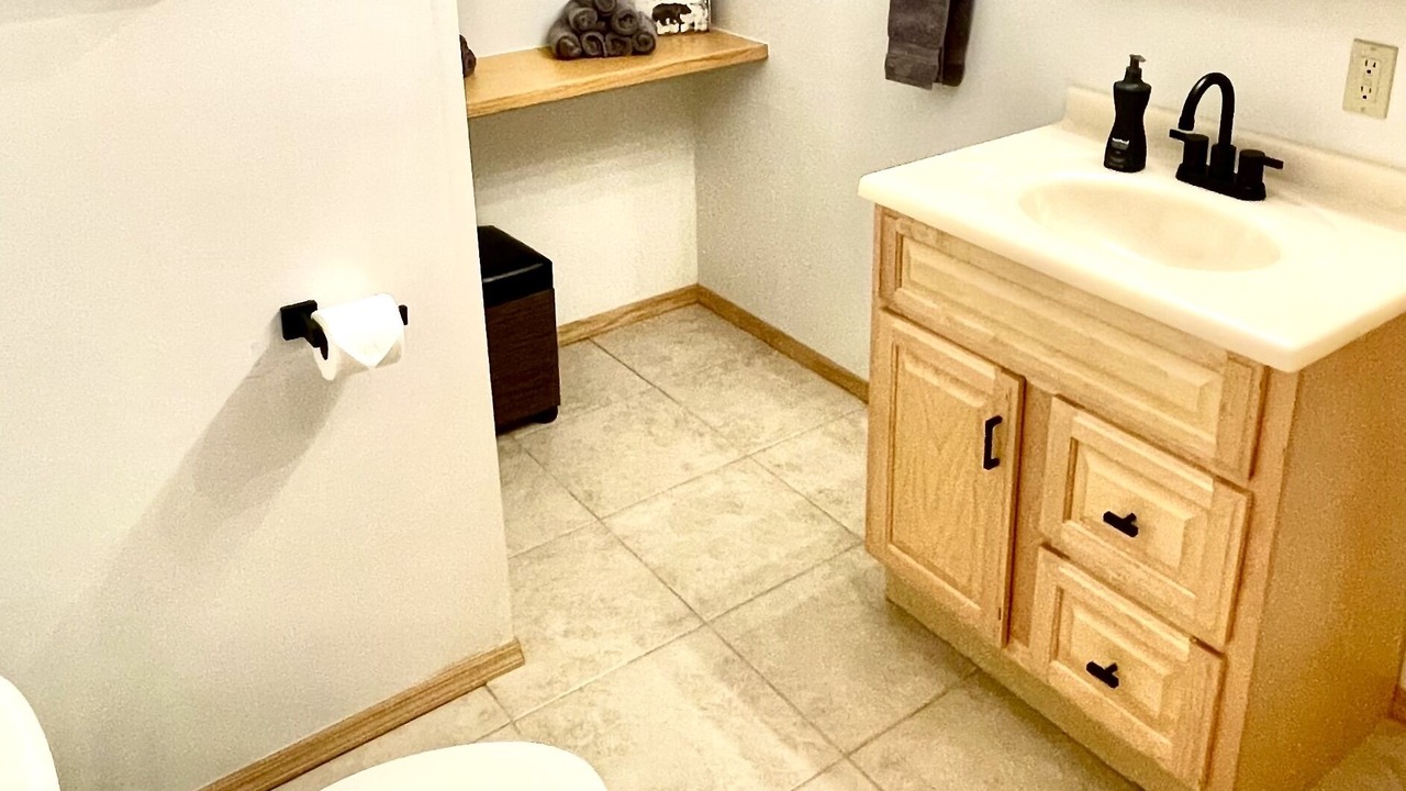 Photo of Bathroom in Crystal