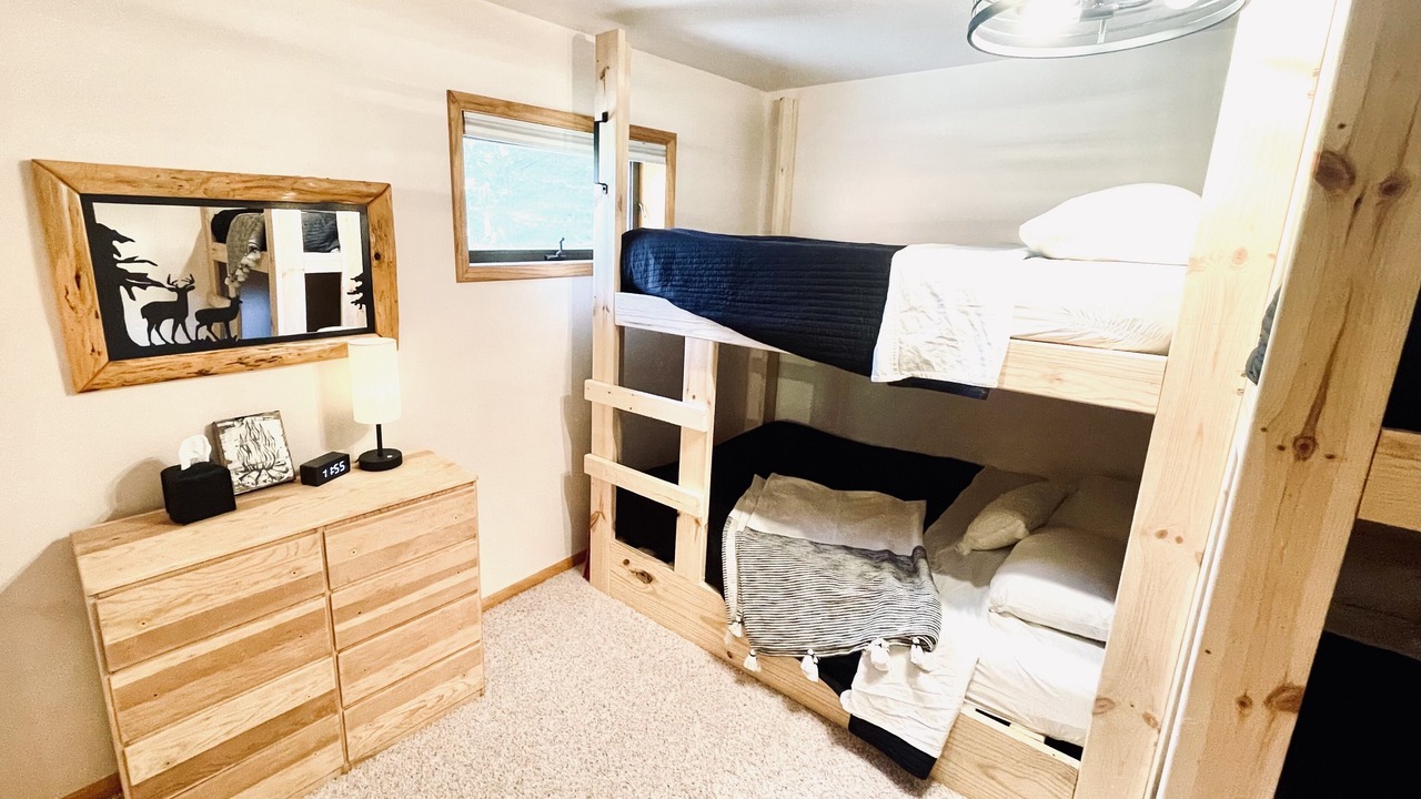 Photo of Bedroom in Crystal