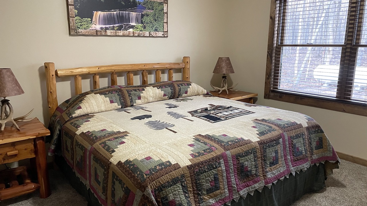 Photo of Bedroom in Gaylord