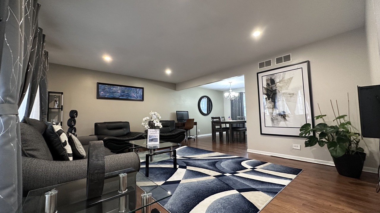 Photo of Livingroom in Darien