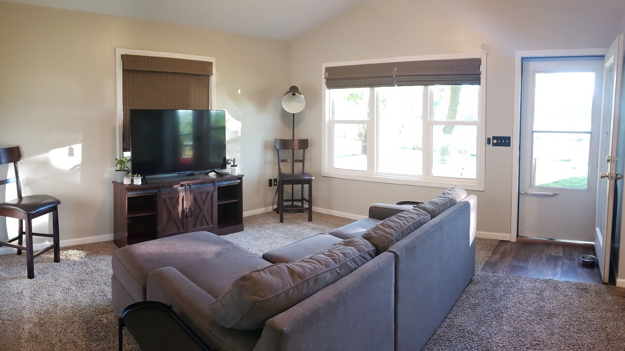 Photo of Livingroom in Six Lakes