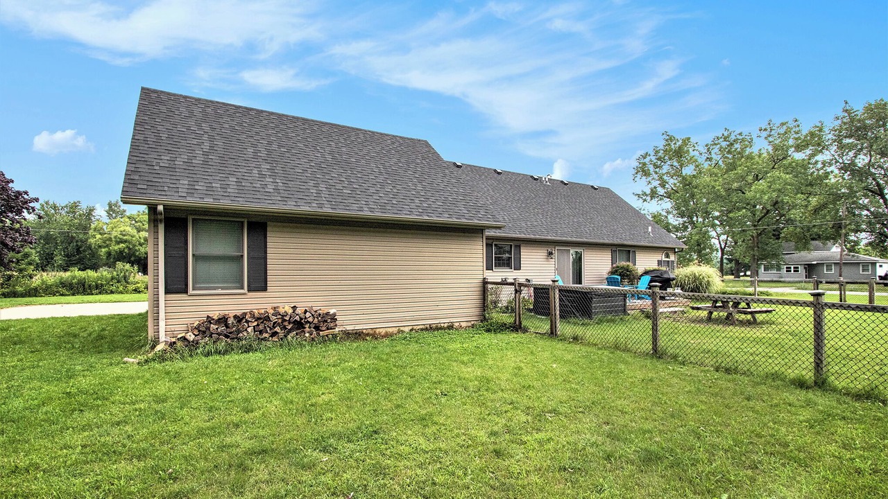 Photo of Outdoor in Bridgman
