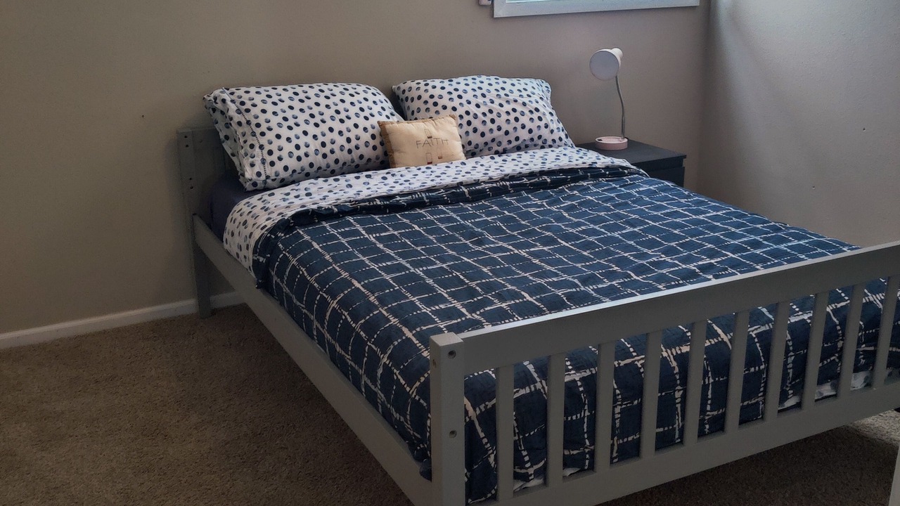 Photo of Bedroom in Oak Creek