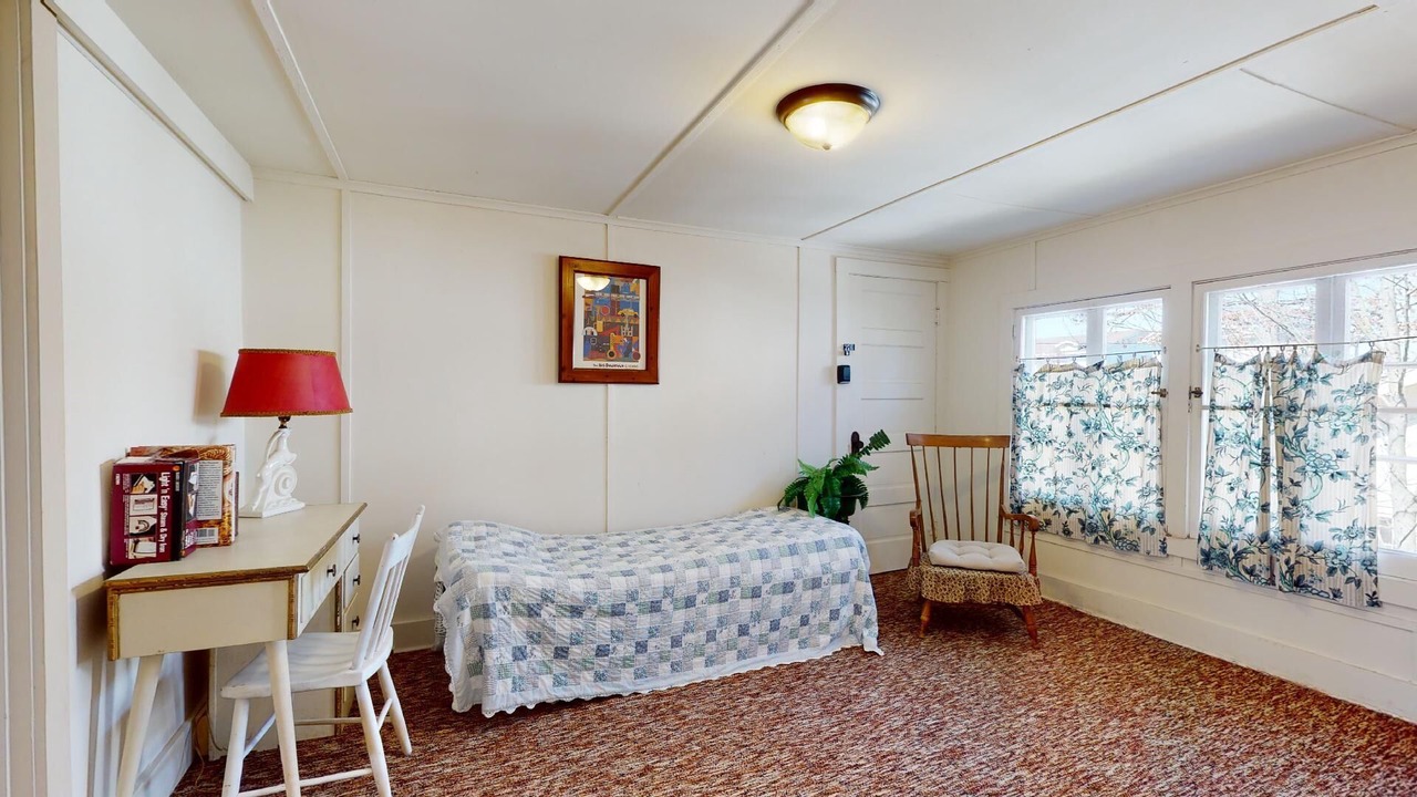 Photo of Bedroom in Grand Beach