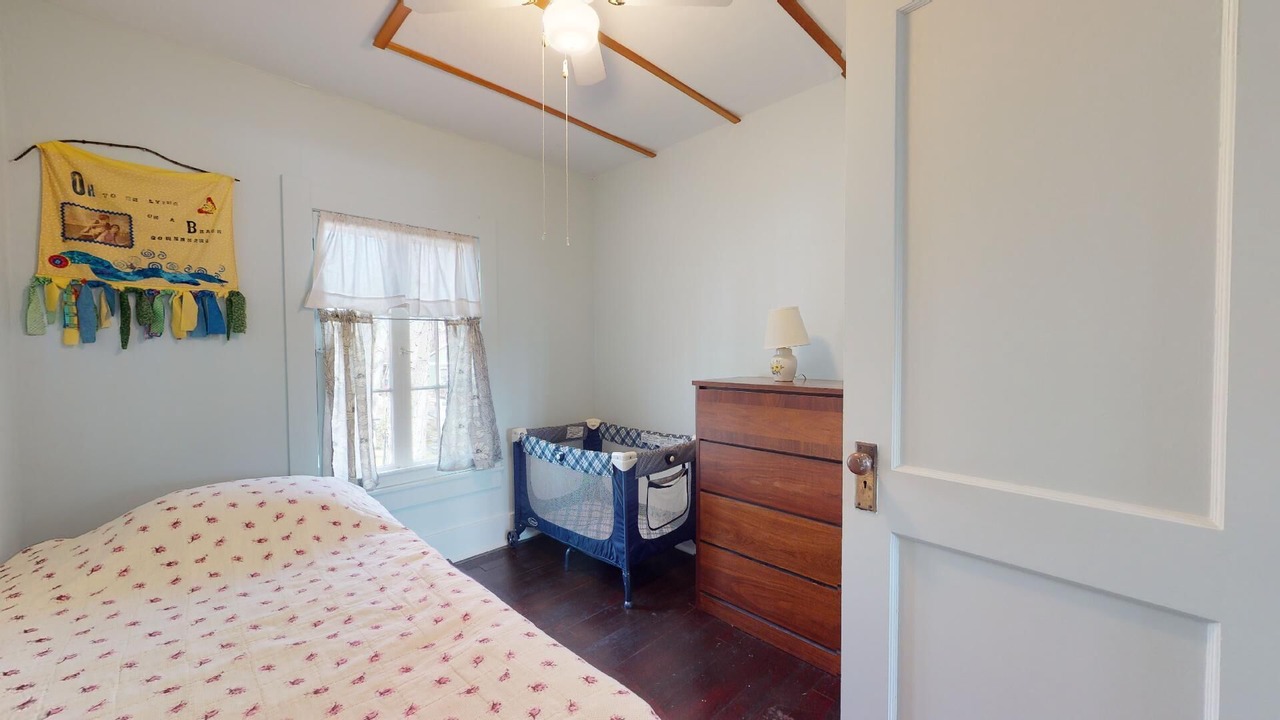 Photo of Bedroom in Grand Beach
