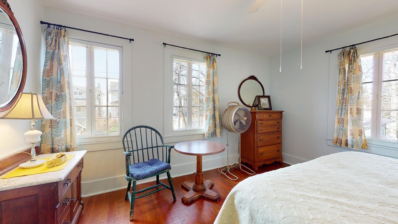 Photo of Bedroom in Grand Beach