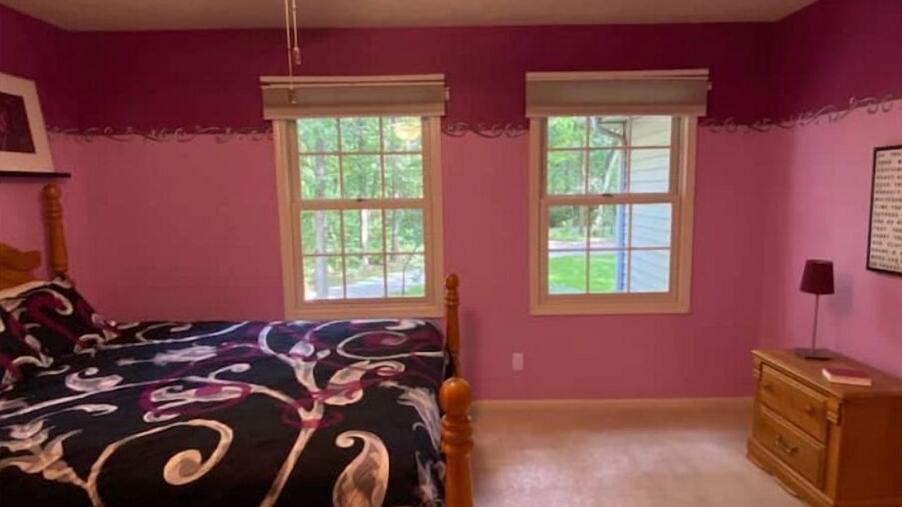 Photo of Bedroom in Niles