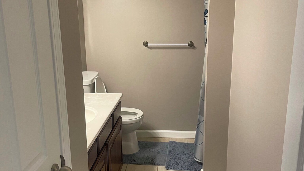 Photo of Bathroom in Westside Connection