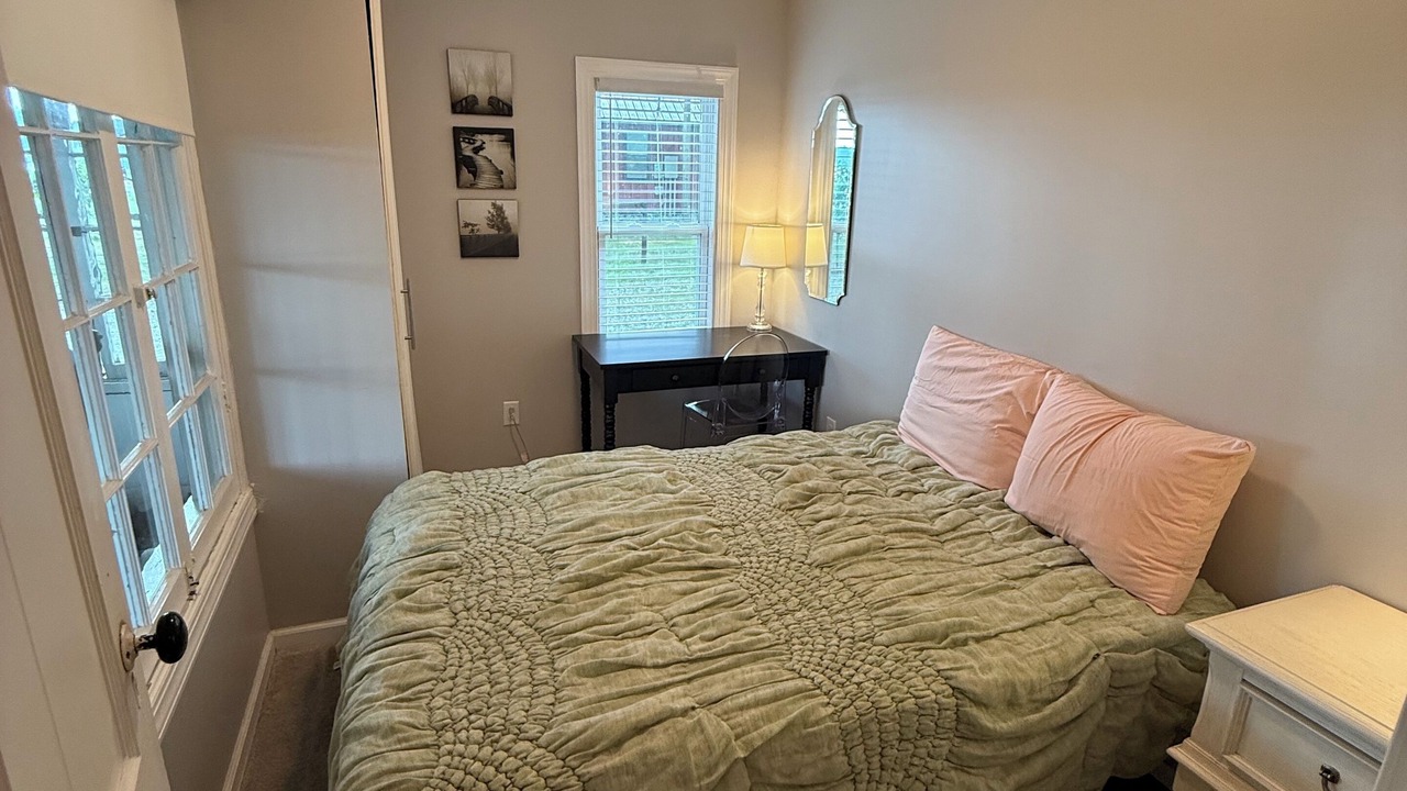 Photo of Bedroom in Sister Lakes