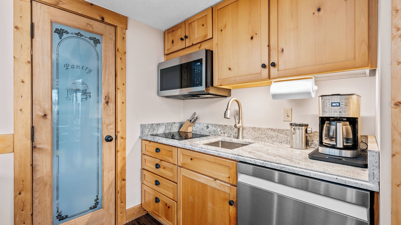 Photo of Kitchen in Glen Arbor