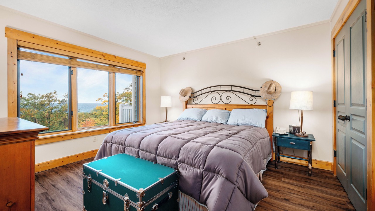 Photo of Bedroom in Glen Arbor