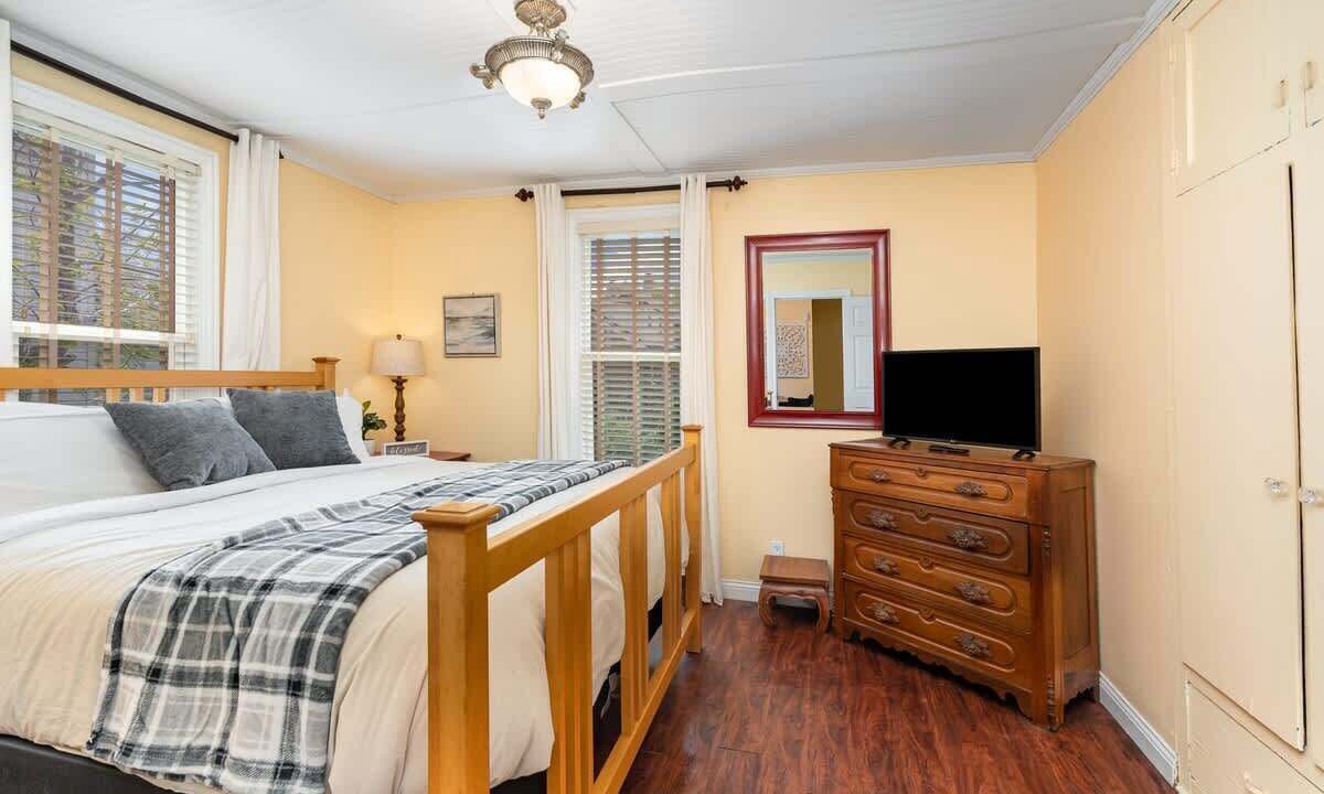 Photo of Bedroom in Michigan City