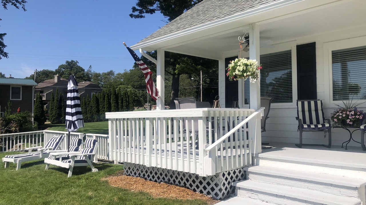 Photo of Patio Balcony in North Muskegon