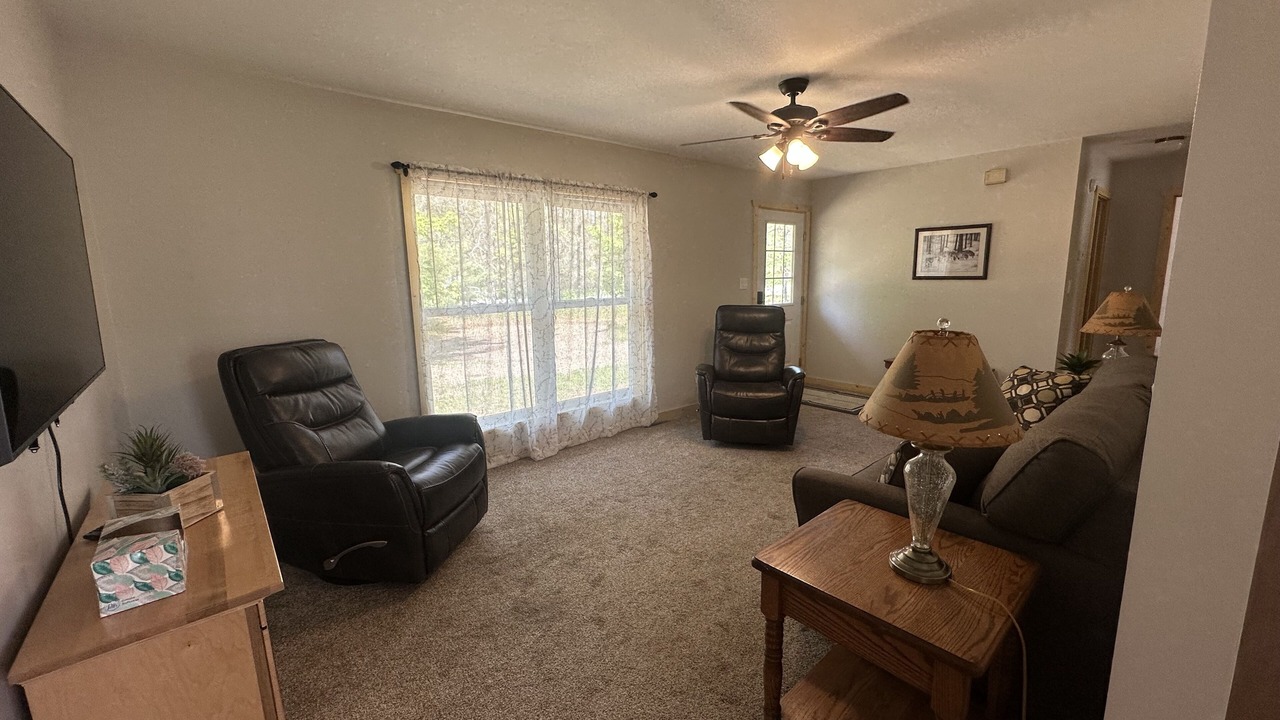 Photo of Livingroom in Grayling