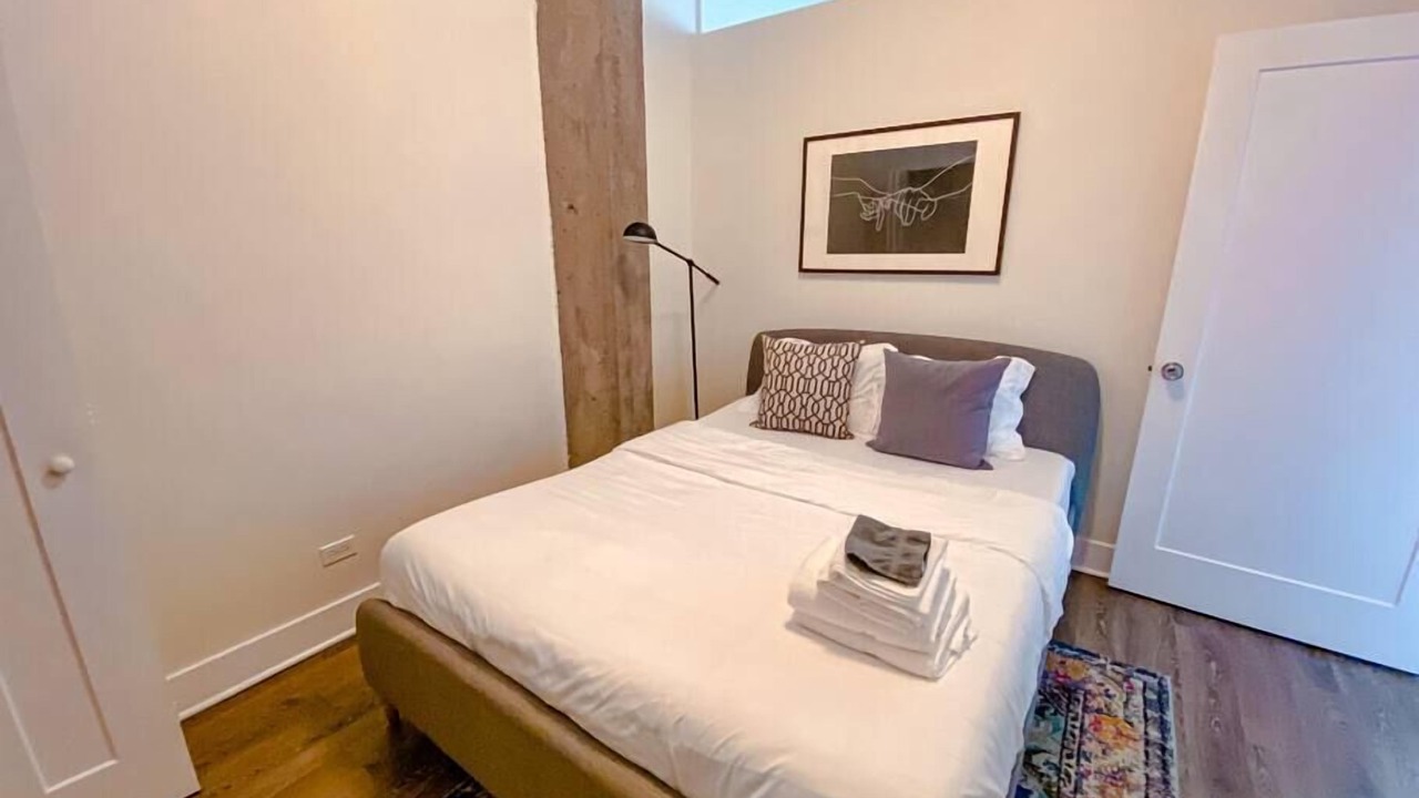 Photo of Bedroom in Near South Side