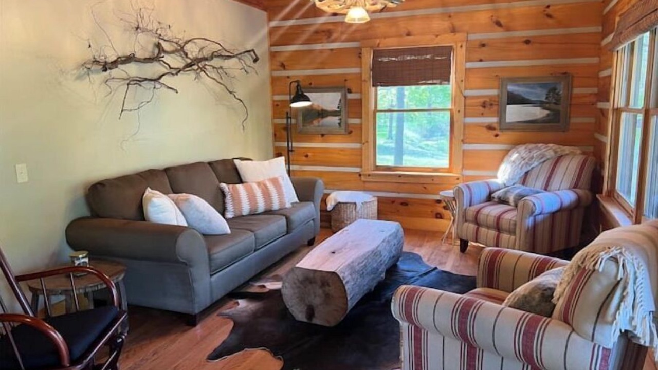 Photo of Livingroom in New Waverly