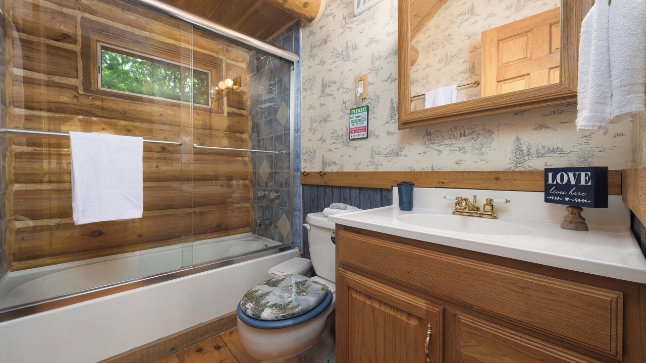 Photo of Bathroom in Lawrence