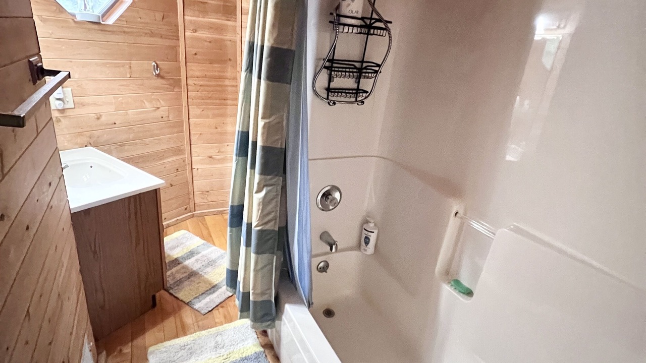 Photo of Bathroom in Manistique