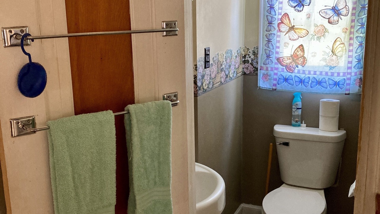 Photo of Bathroom in Manistique