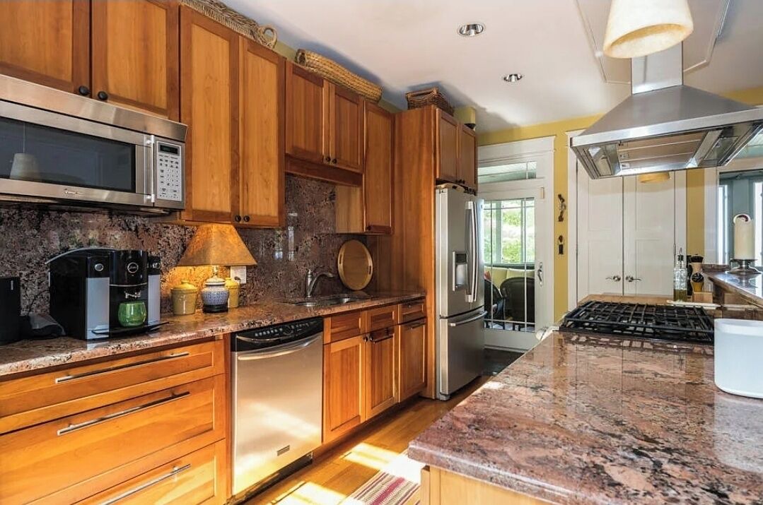 Photo of Kitchen in Glenn Haven Shores