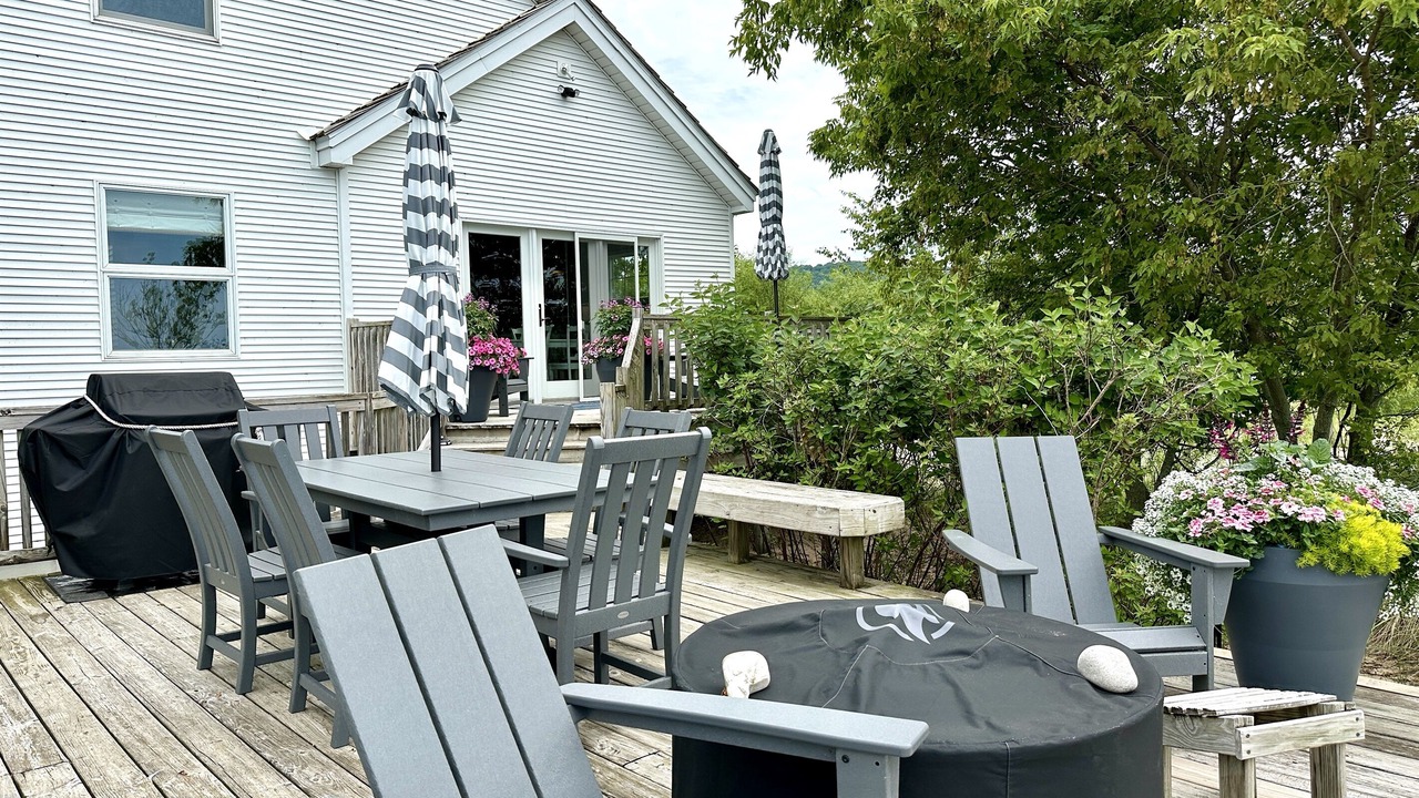 Photo of Outdoor in Empire