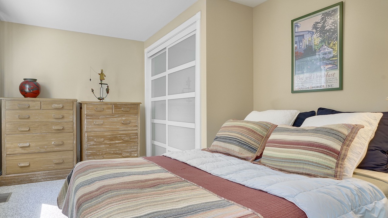 Photo of Bedroom in Rolling Prairie