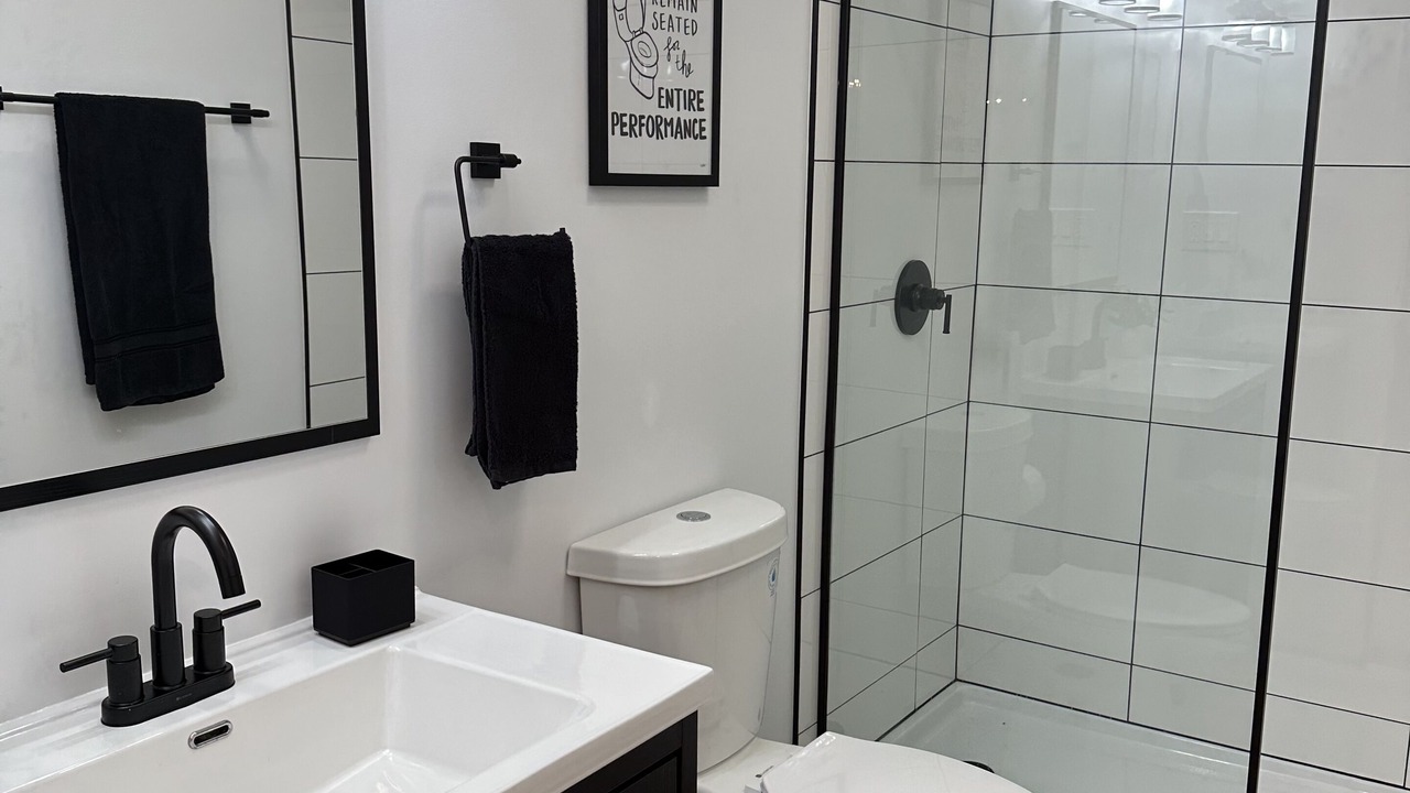 Photo of Bathroom in Maywood
