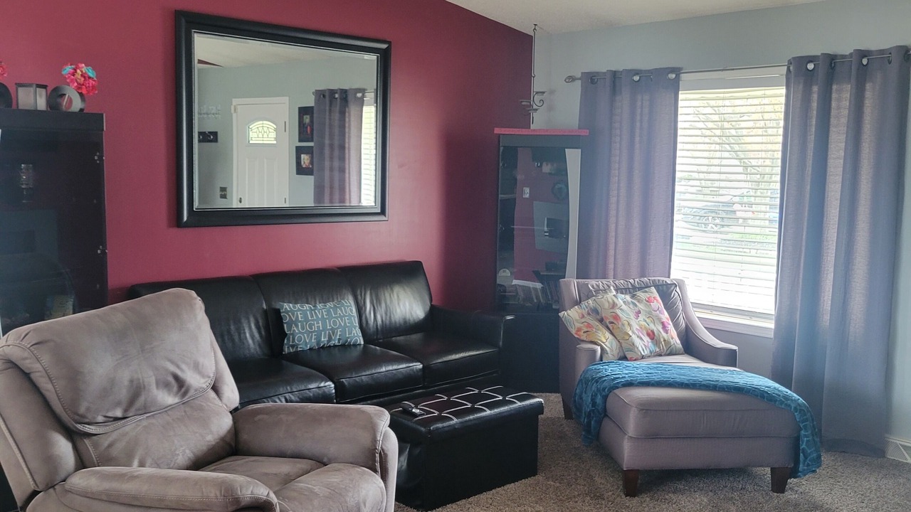 Photo of Livingroom in Kentwood