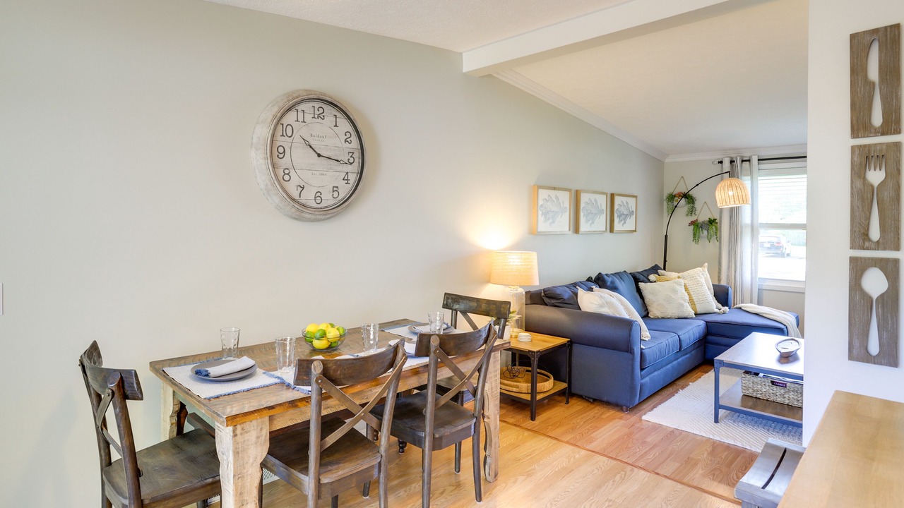 Photo of Livingroom in Three Oaks
