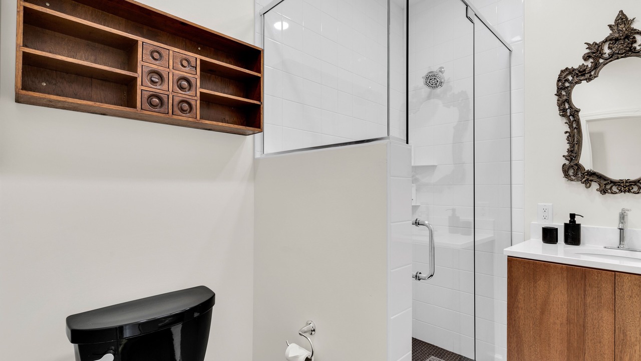 Photo of Bathroom in Savoy