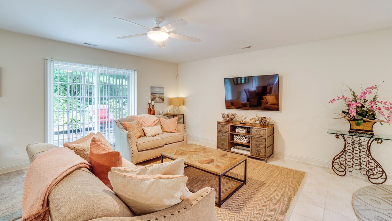 Photo of Livingroom in Miller Beach