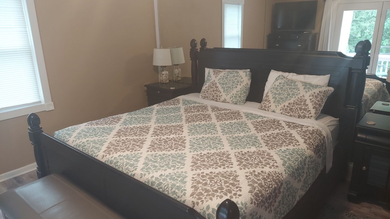Photo of Bedroom in Scotts