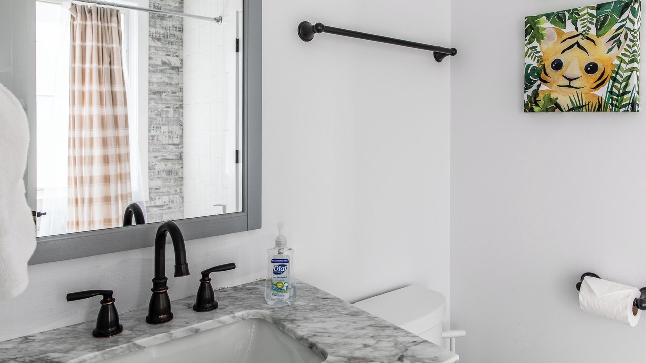 Photo of Bathroom in Lakeside