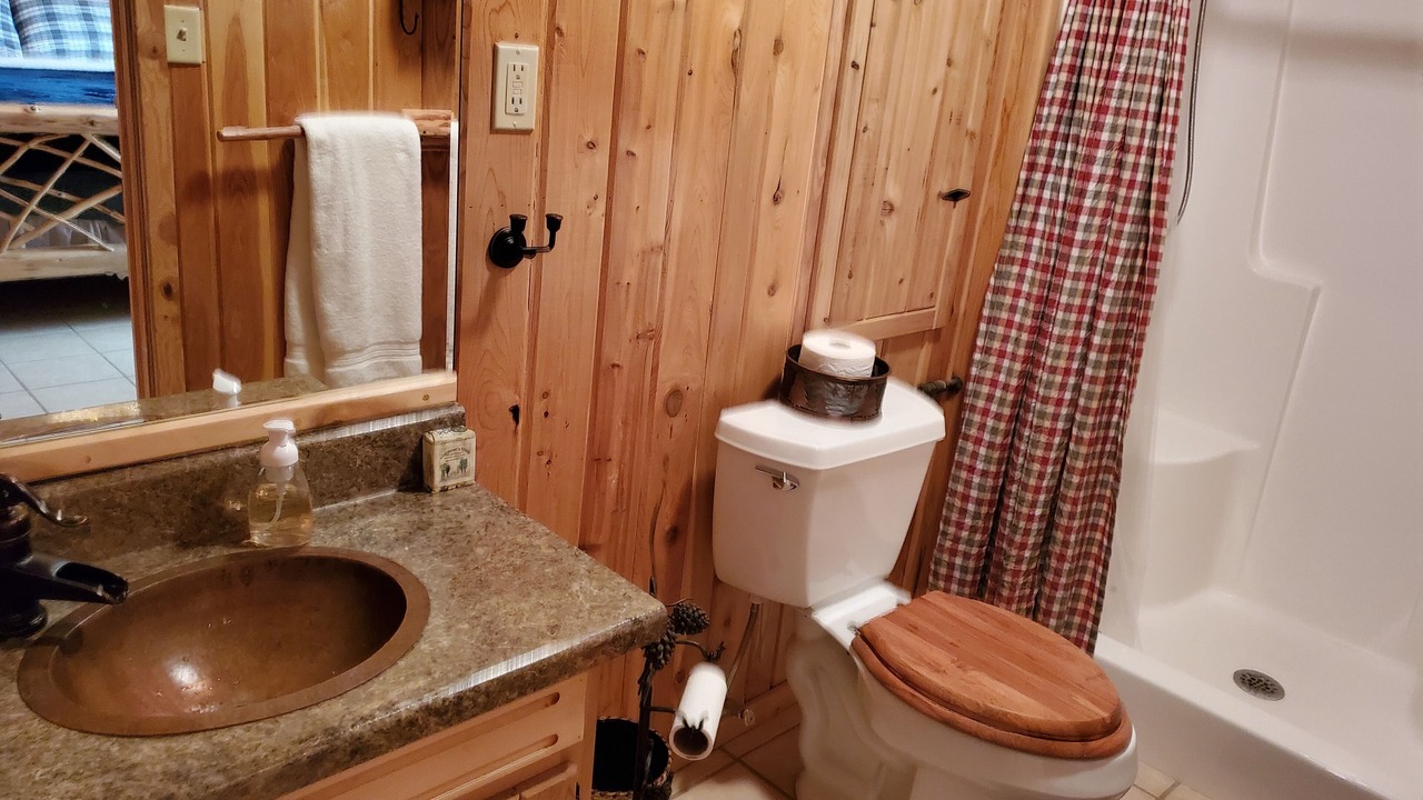 Photo of Bathroom in Menominee