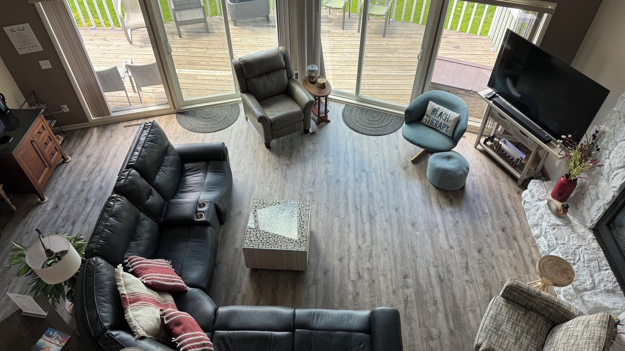 Photo of Livingroom in Canadian Lakes