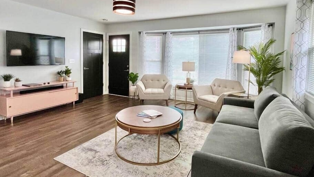 Photo of Bedroom in Lansing