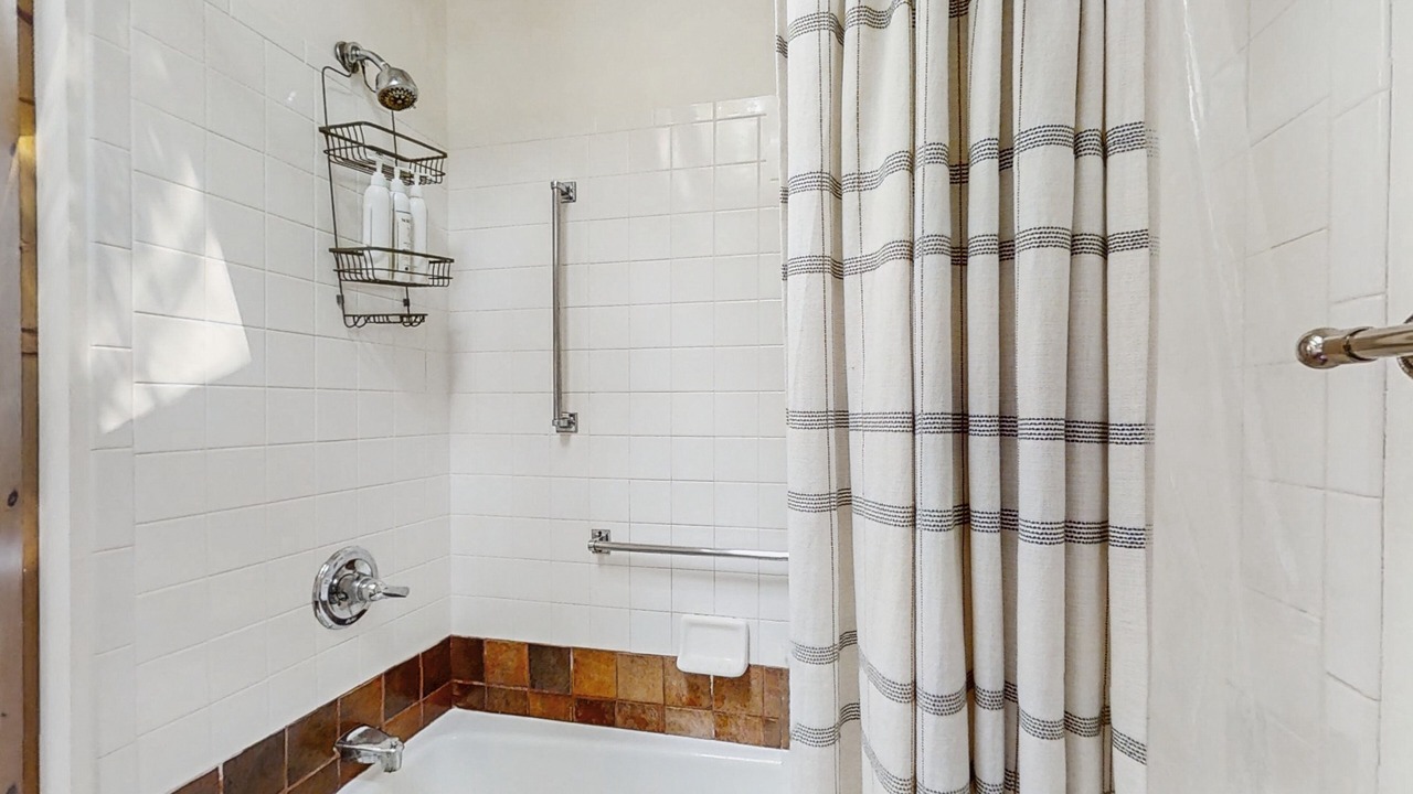 Photo of Bathroom in Glen Arbor