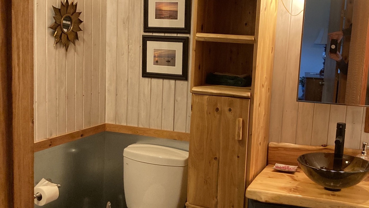 Photo of Bathroom in Manistique