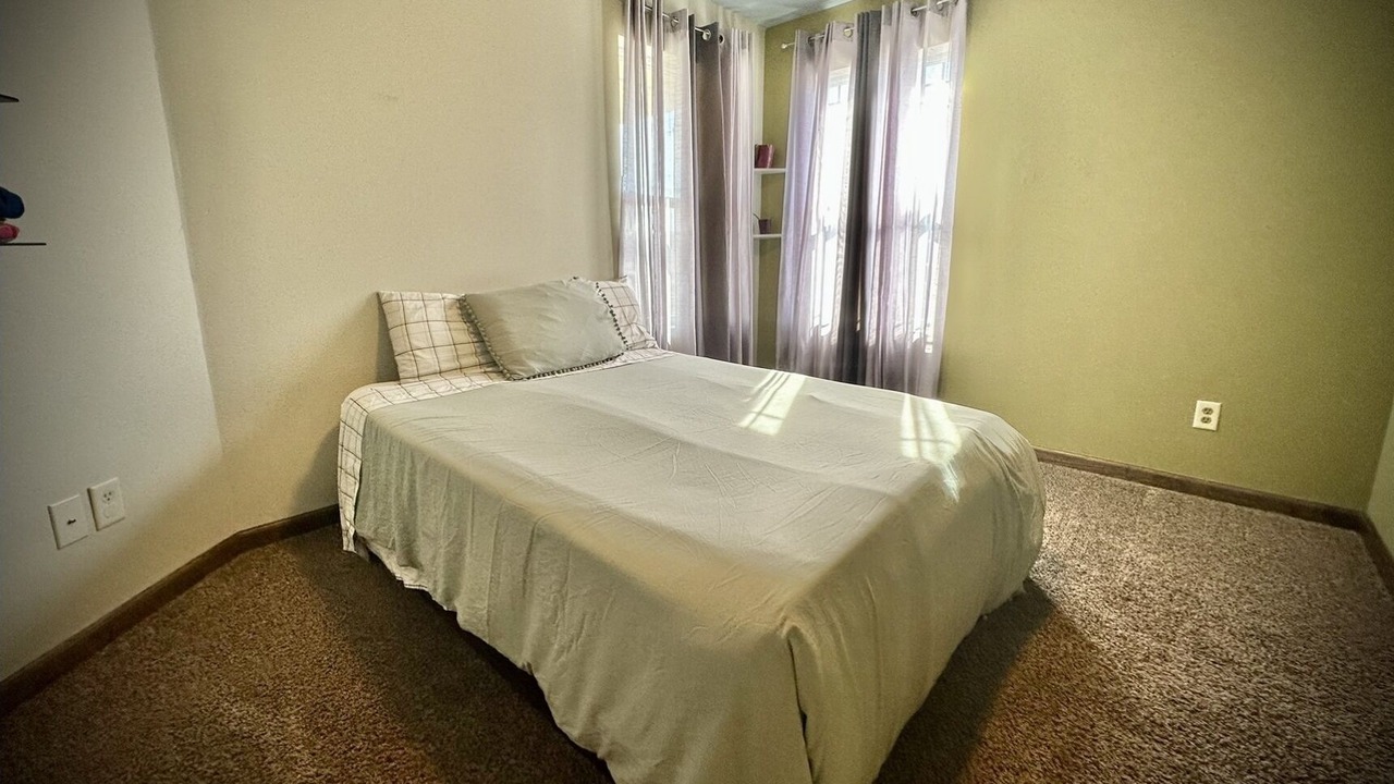 Photo of Bedroom in Hudson Lake