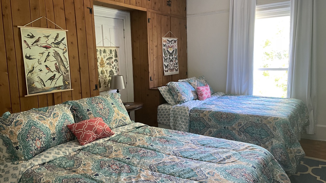 Photo of Bedroom in Northport