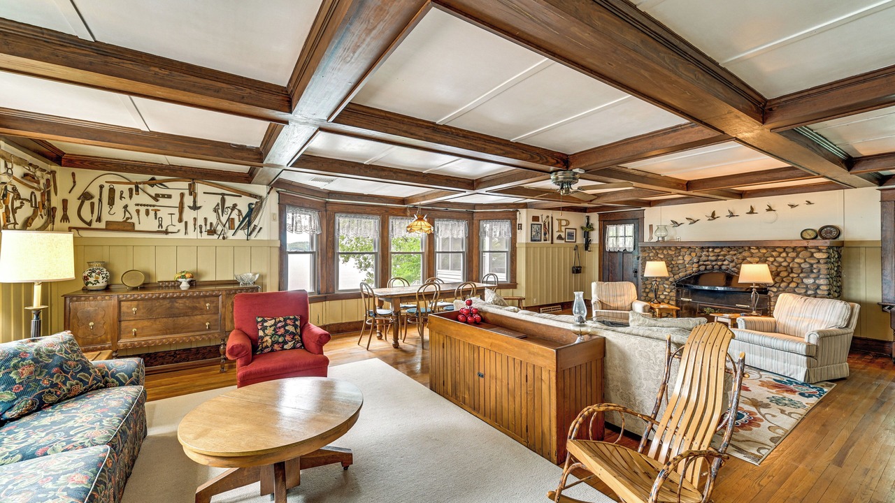 Photo of Livingroom in Three Rivers