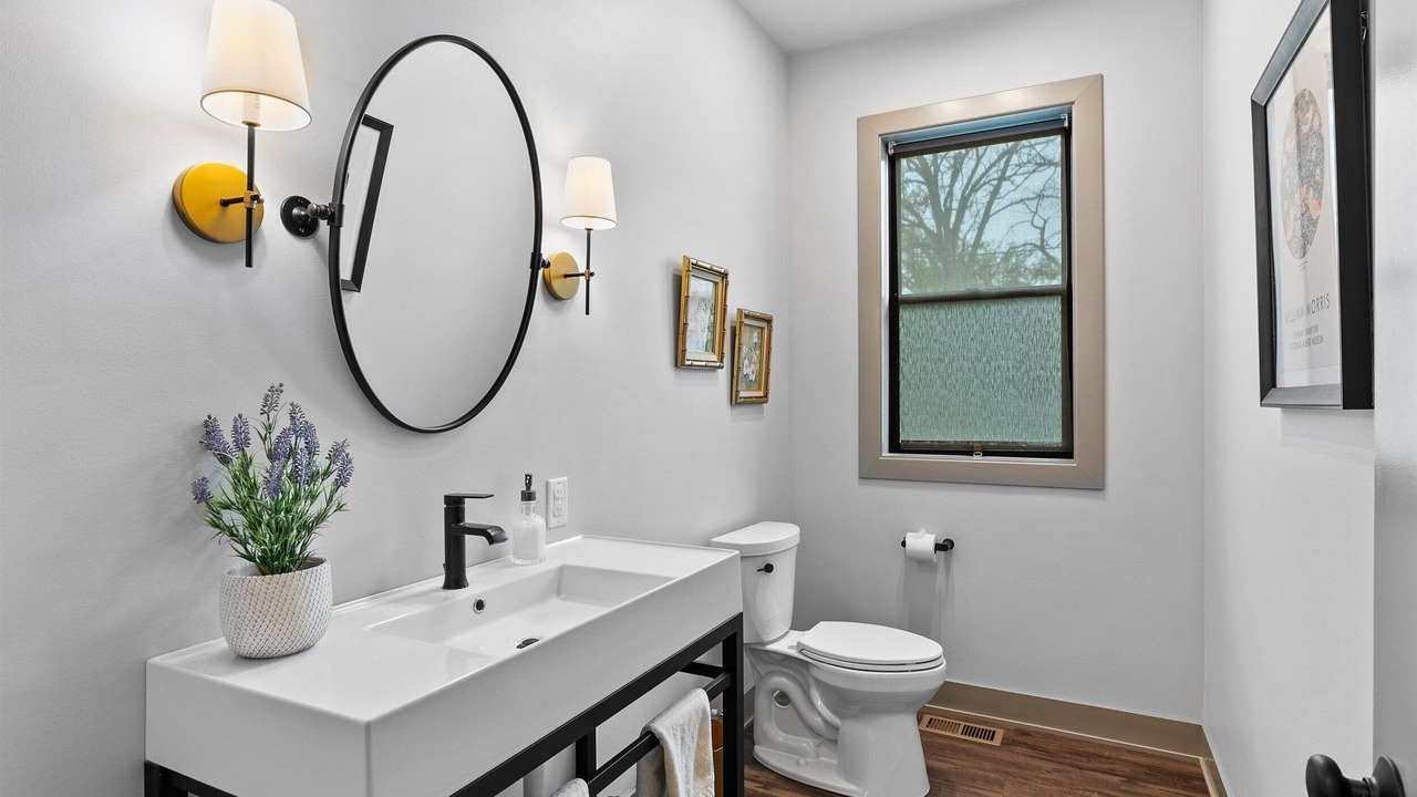 Photo of Bathroom in Twin Lakes