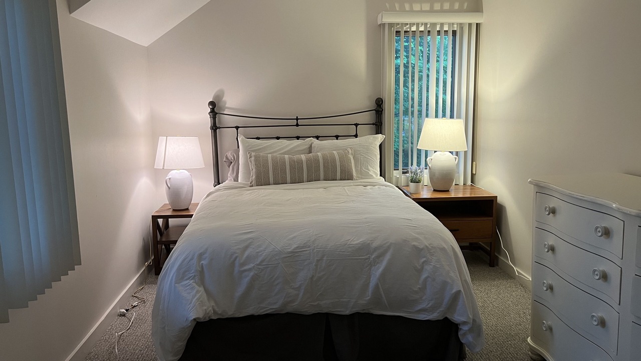 Photo of Bedroom in Delavan Lake