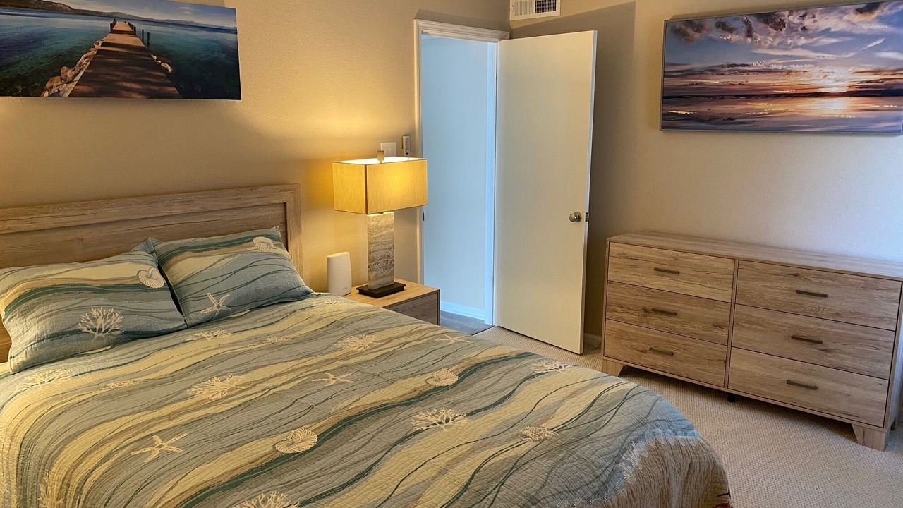 Photo of Bedroom in Lake Hamilton