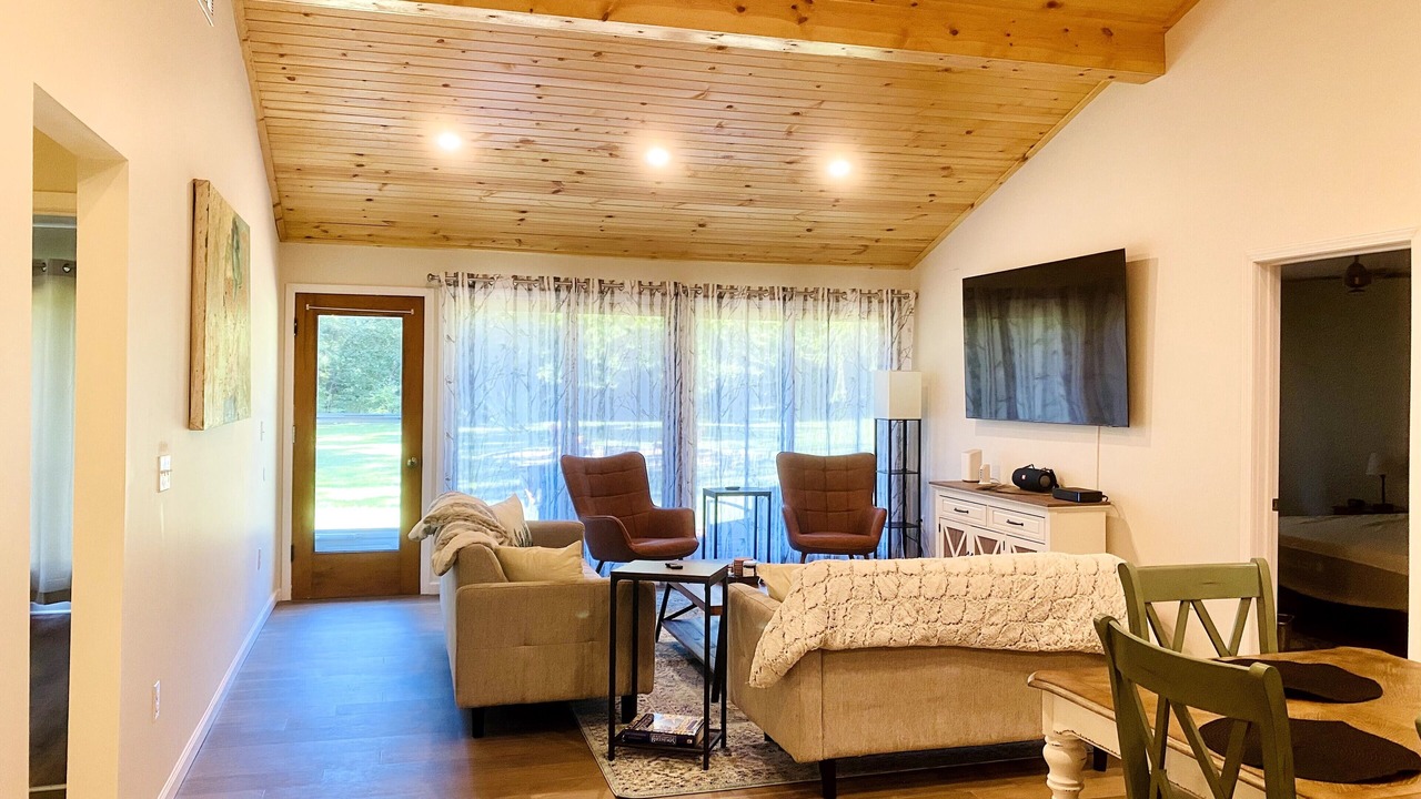 Photo of Livingroom in Sawyer