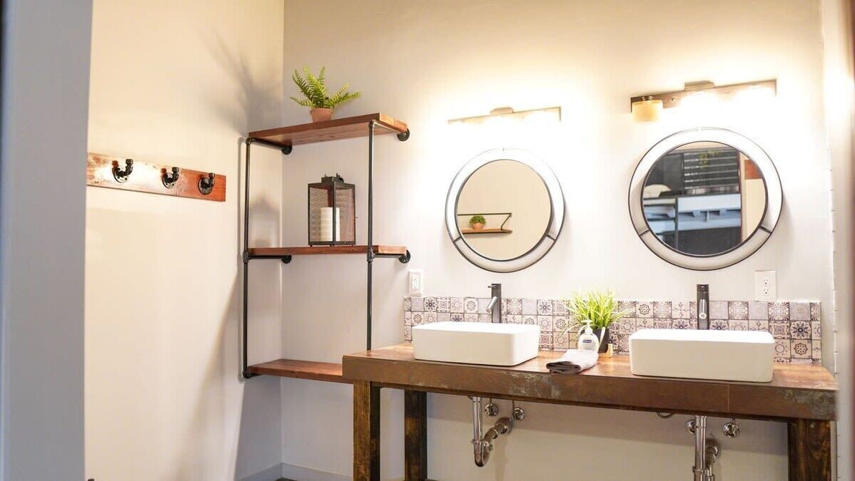 Photo of Bathroom in Niles