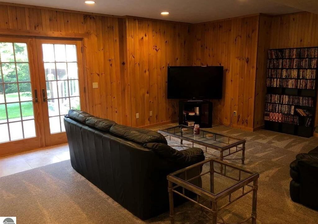 Photo of Livingroom in Empire
