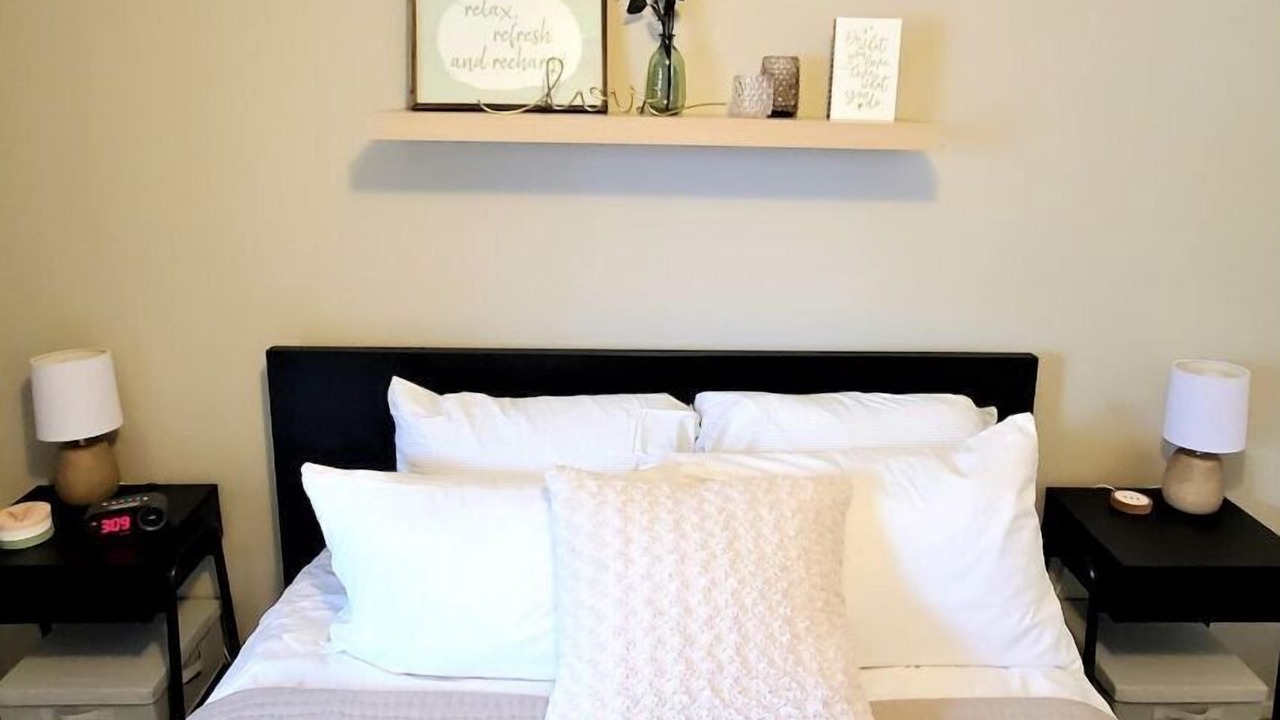 Photo of Bedroom in Lombard